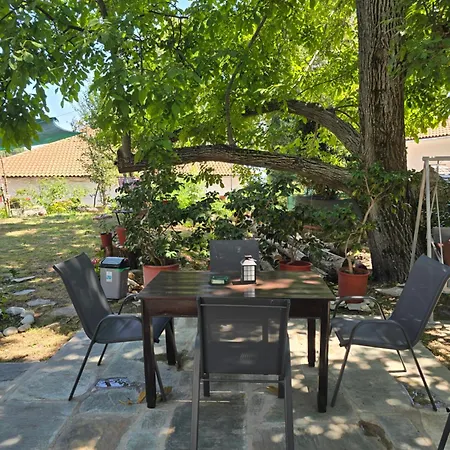 Πανσιόν Karidia 3*